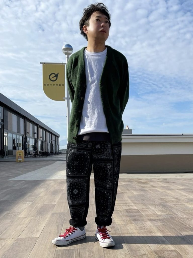 柄」「カラー」がトレンド！今年冬マストバイのメンズニット23選！